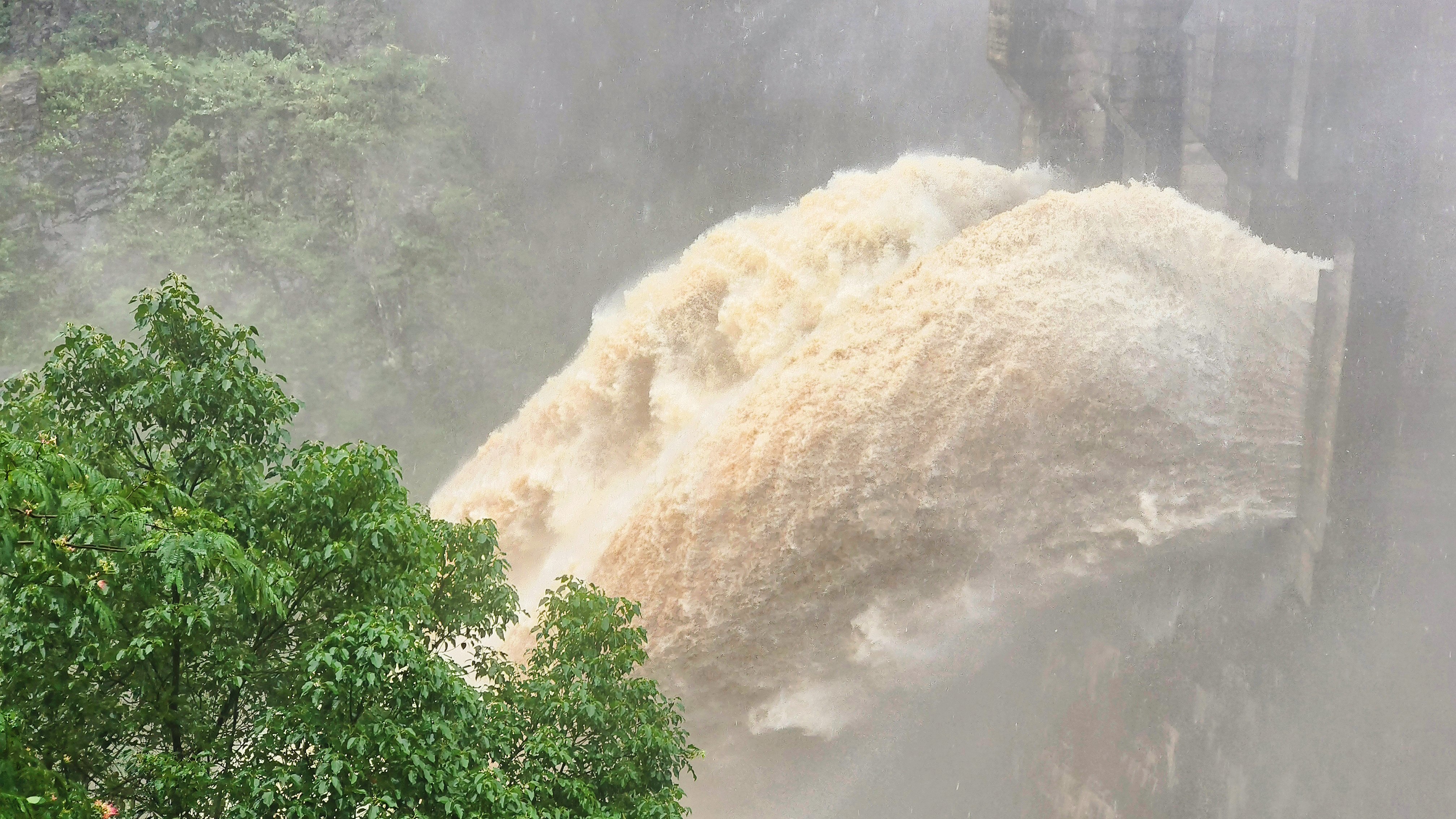 湖南發(fā)展丨聞“汛”而動，筑牢防汛“安全墻”